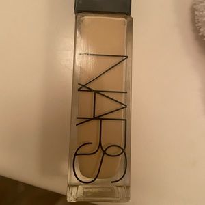 Authentic NARS Foundation: Fiji: bought wrong color. 99% full